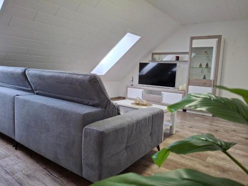 Veenhusen Apartment | Ferienwohnung "Haus Peter" 65357