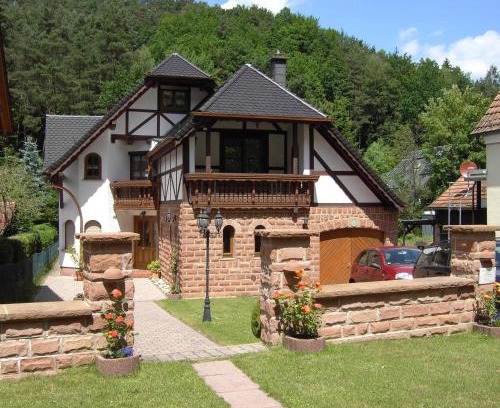 Erfweiler Apartment | Ferienwohnung Haus Winterberg