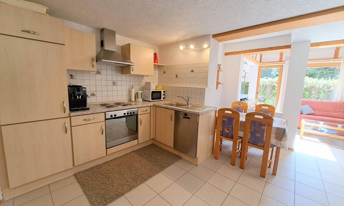 Owingen Apartment | Ferienwohnung Hegau, 70qm, 1 Schlafzimmer, max 2 Kinder + 2 Erw