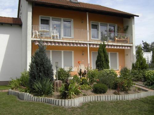 Zirndorf Apartment | Ferienwohnung Hegenauer