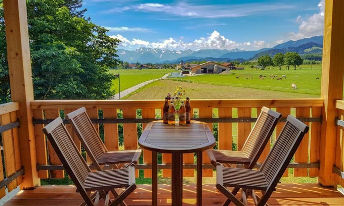 Burgberg Apartment | Ferienwohnung Hehl