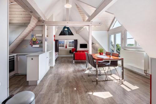 Gaienhofen Apartment | Ferienwohnung im Künstlerhaus