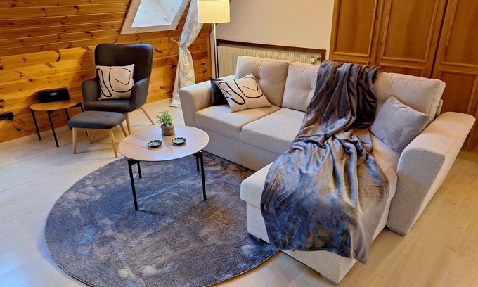 Hallerndorf Apartment | Ferienwohnung in Schnaid