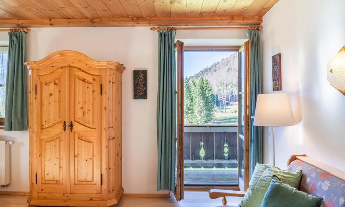 Jachenau Apartment | Ferienwohnung Karwendelblick