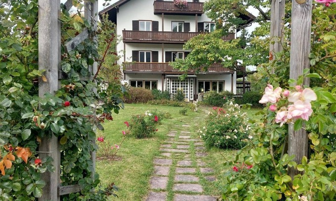 Bad Kohlgrub Apartment | Ferienwohnung - Landhaus Schönblick