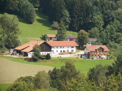 Maibrunn Apartment | Ferienwohnung Lindenhof