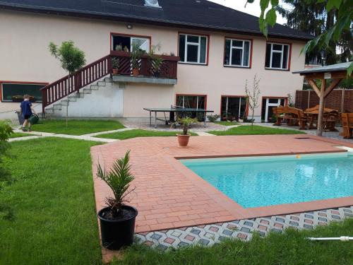 Heinsdorfergrund Apartment | Ferienwohnung mit 3 Schlafzimmern im Vogtland