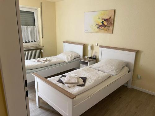 Fuldabruck Apartment | Ferienwohnung mit 4 Betten - Balkon - Küche