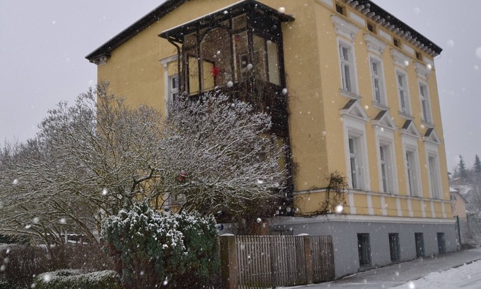 Eberswalde Apartment | Ferienwohnung mit Balkon im Zentrum von Eberwalde