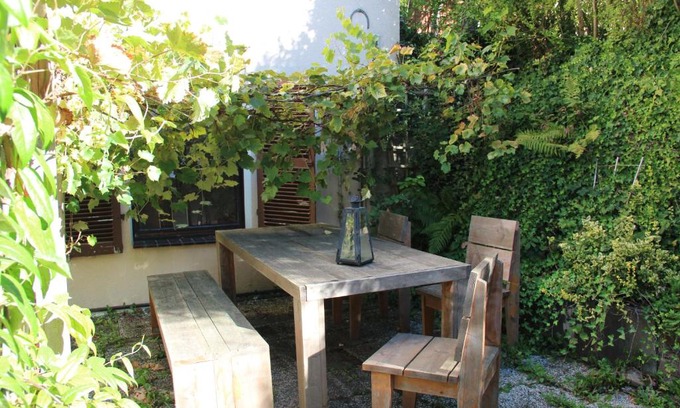 Aachen Apartment | Ferienwohnung mit Garten