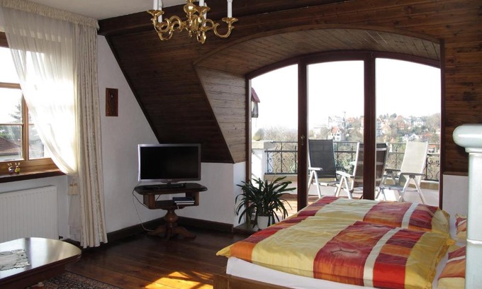 Loschwitz Apartment | Ferienwohnung mit tollem Ausblick