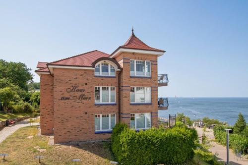 Lohme Apartment | Ferienwohnung mit traumhaftem Meerblick - Haus am Meer FeWo 08