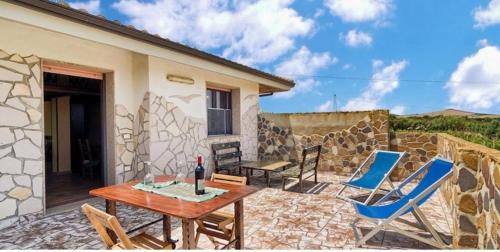 Gonnesa Apartment | Ferienwohnung Panorama, Wohlfühloase Auszeit
