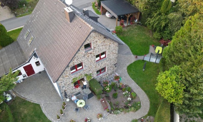 Mutzenich Apartment | Ferienwohnung Peters