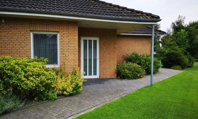 Pewsum House | Ferienwohnung Pewsum