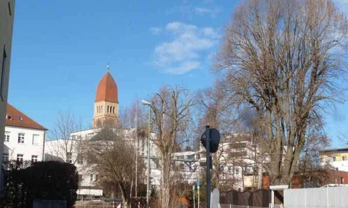 Pfersee-Nord Apartment | Ferienwohnung Pfersee mit Terasse