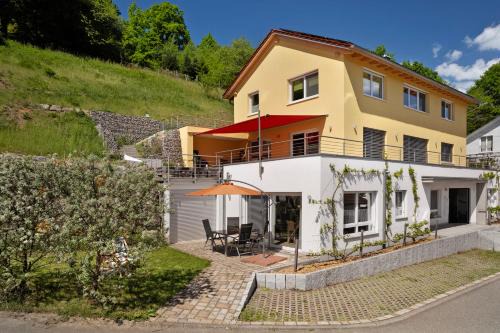 Steinach Apartment | Ferienwohnung Rebenrain, 80qm