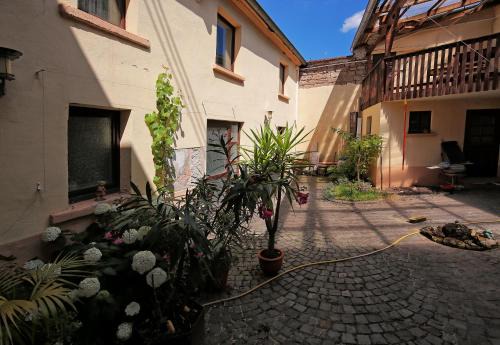 Wahnwegen Apartment | Ferienwohnung Rolandseck 2 Hauptstraße 42 a