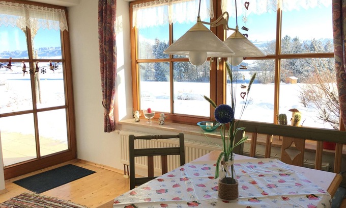 Sulzberg Apartment | Ferienwohnung Rottachseeblick