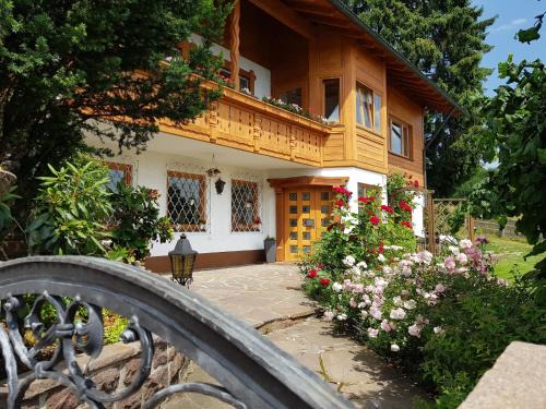 Peiting Apartment | Ferienwohnung Schloßberg 1