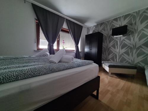 Schwetzingen Apartment | Ferienwohnung Schwetzingen