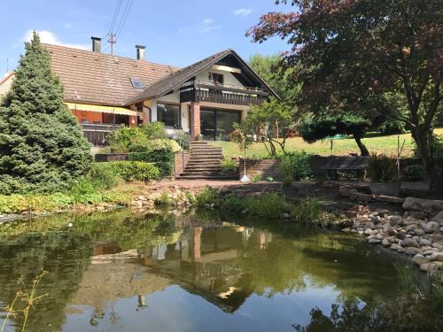 Calmbach Apartment | Ferienwohnung Seerose Bad Wildbad i. Schwarzwald