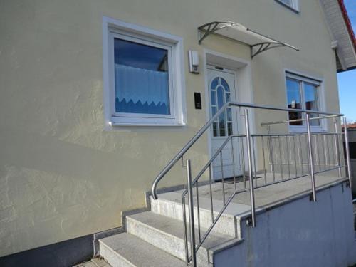 Ichenhausen Apartment | Ferienwohnung Stella