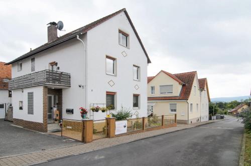 Grebendorf House | Ferienwohnung Storchenblick