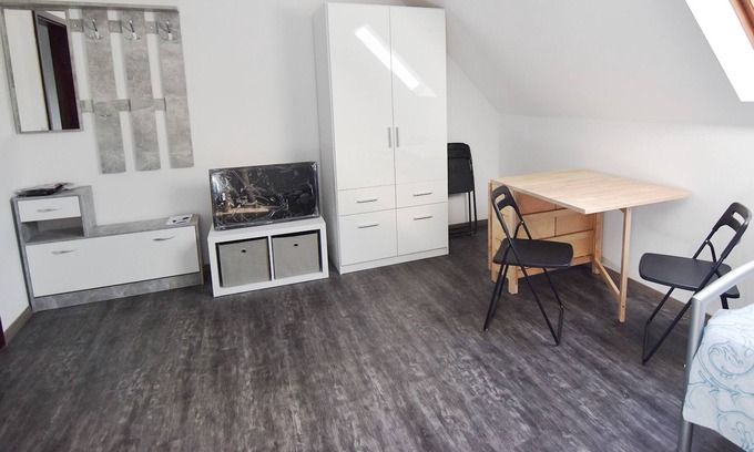 Troisdorf Apartment | Ferienwohnung T18, 1 Schlafzimmer, Max. 4 Personen