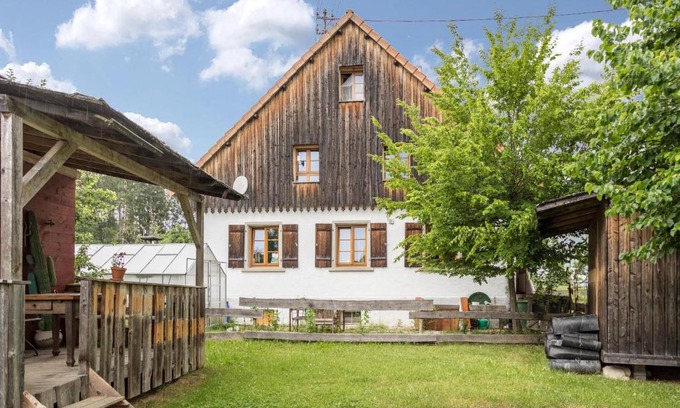Sauldorf House | Ferienwohnung Tipihof