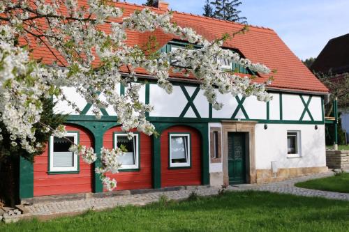 Jonsdorf Apartment | Ferienwohnung Zittauer Gebirge