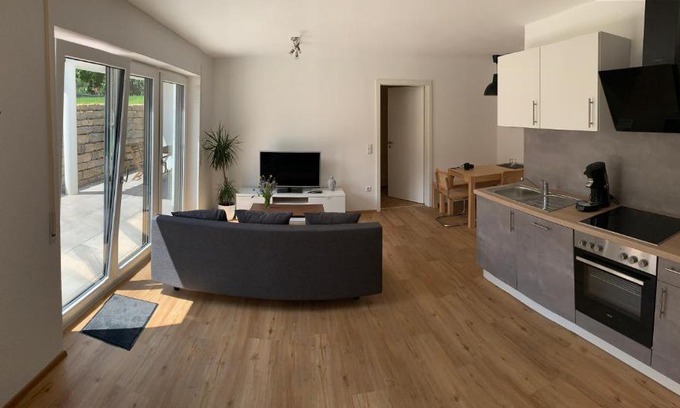 Lellwangen Apartment | Ferienwohnung Zum Hohlenstein