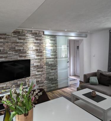 Eimelrod Apartment | Ferienwohnung Zum Kühlen Grund
