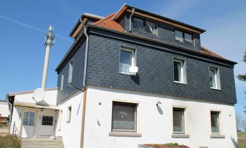 Droyßig House | Ferienwohnungen Berner