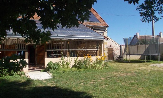 Blomard House | Ferme éco-restaurée avec jardin, jeux enfants et parking près de Néris les Bains - FR-1-489-40