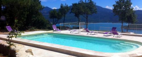 Sainte-Croix-du-Verdon Bed & Breakfast | Ferme Para Lou