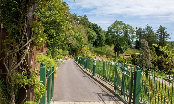 Clonakilty Hotel | Fernhill House Hotel & Gardens