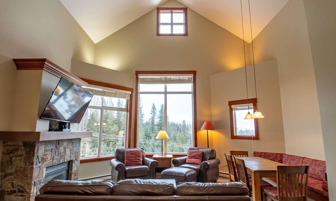 East Kootenay Condo | Fernie - Timberline Lodges Balsam #542