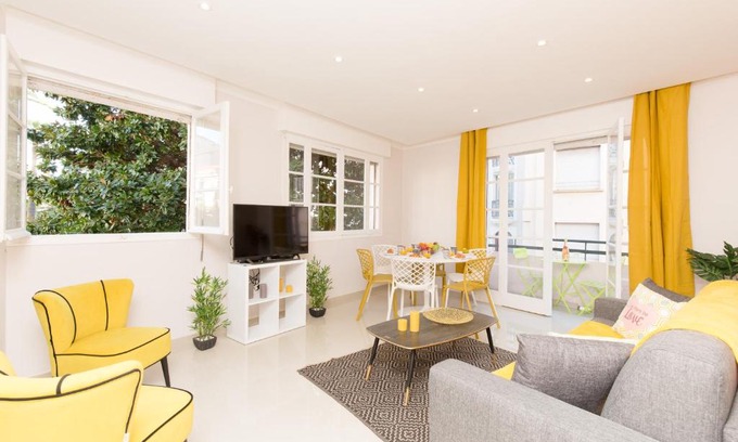 Cannes City Centre Apartment | Festival YourHostHelper