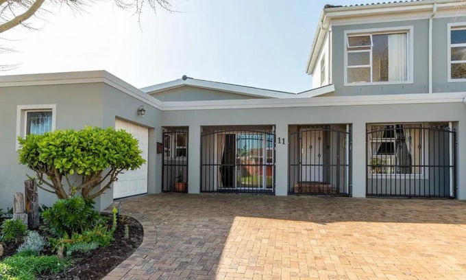 Melkbosstrand Apartment | Fever Tree Place