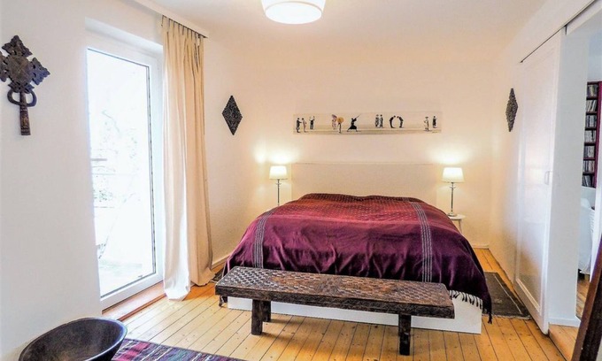 Neustadt-Gimmeldingen Apartment | Fewo Goldberg, Dusche, WC, Balkon - Haus Mandelblüte