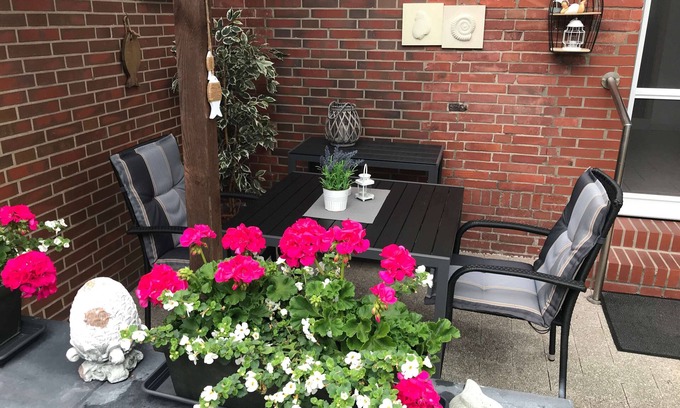 Wilhelmshaven Apartment | FeWo Hoheweg, you love the North Sea air and are looking for a few days of relaxation?