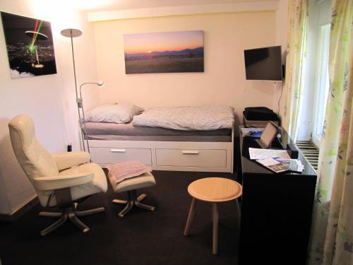 Bad Wilhelmshoehe Apartment | Fewo Hugo37 am Bergpark