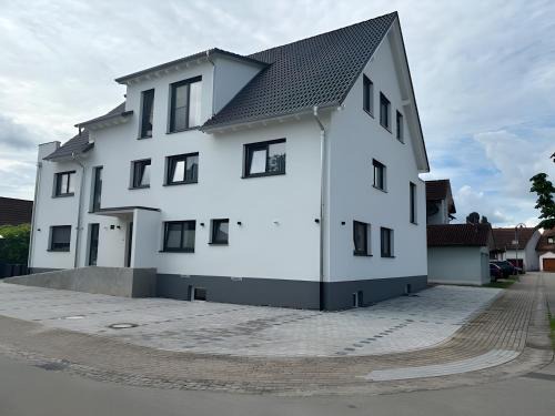 Rheinhausen Apartment | Fewo im Eichengrund