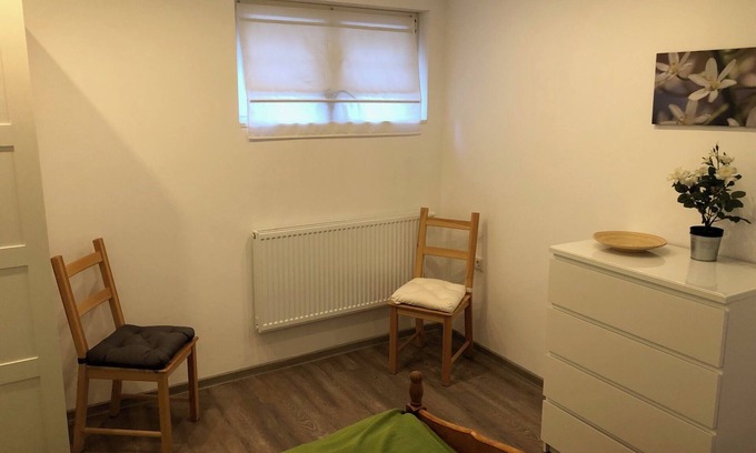 Lychen Apartment | Fewo in Einem Altem Forsthaus, Jugendstilvilla, in Direkter Seealleinlage