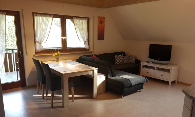 Hofstetten Apartment | Fewo Morgensonne, 55qm