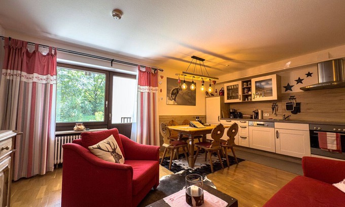Weißach Apartment | FEWO s' Zirbenchalet