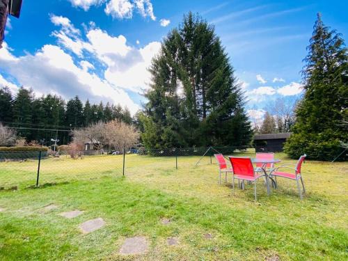 Schoemberg Apartment | FeWo - Waldrand-Lage mit Garten, Grill & Parkplatz