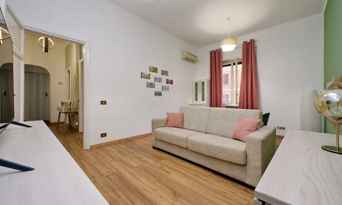 San Giovanni Apartment | Fidenza, Comfortable 1 BR apartment with balcony by Halldis