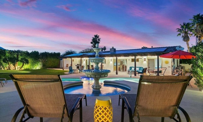 Desert Park Estates House | Fiesta De Aqua – Playful Palm Springs Oasis with Pool, Spa, Putting Green & Mountain Views